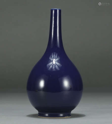 QIANLONG MARK, CHINESE BLUE GLAZED VASE