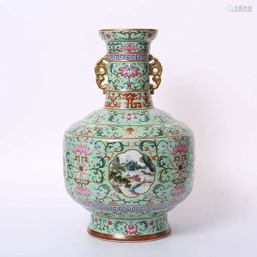 Qianlong of Qing Dynasty        Pastel bottle with two ears