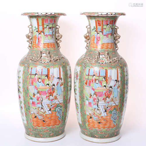 the Qing dynasty         A pair of pastel eared bottles