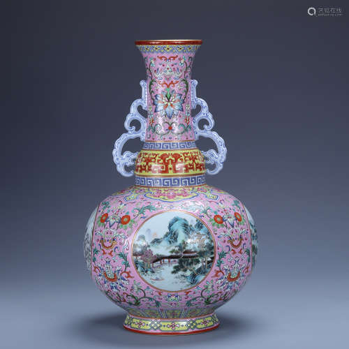 Qianlong of Qing Dynasty         Pastel bottle with two ears