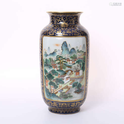 Qianlong of Qing Dynasty        Pastel bottle