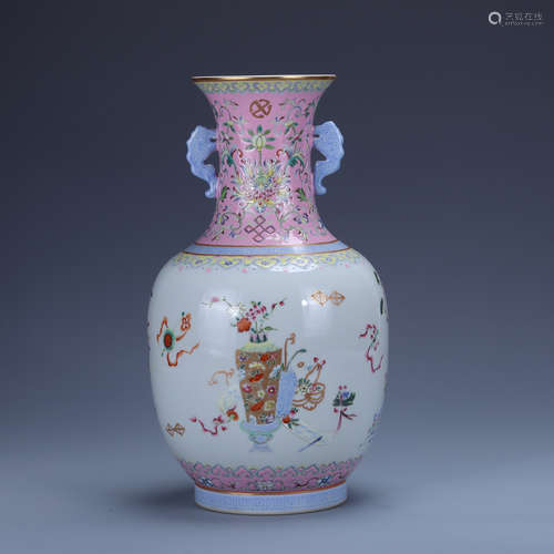 Qing Daoguang         Pastel bottle with two ears