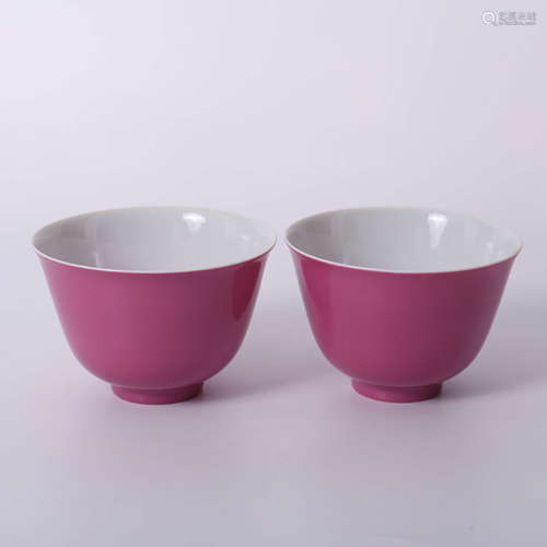 Yongzheng of Qing Dynasty     A pair of rouge cups