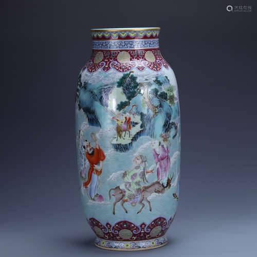 Qianlong of Qing Dynasty        Famille rose character story lantern bottle