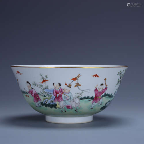 the Qing dynasty         Pastel baby picture bowl