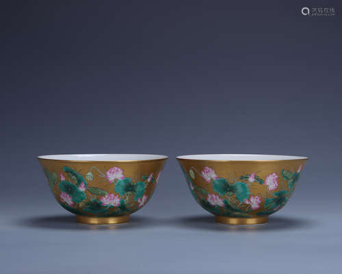 Qianlong of Qing Dynasty          Pink lotus bowl