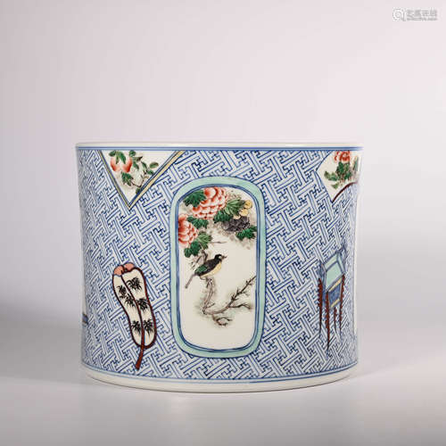 Kangxi of Qing Dynasty        Blue and white pen holder