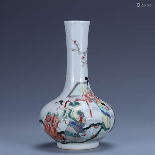 Kangxi of Qing Dynasty         Famille rose character story bottle