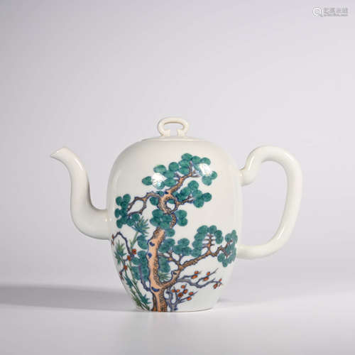 Yongzheng of Qing Dynasty       Famille rose teapot