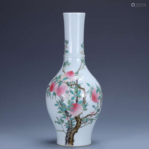 Yongzheng of Qing Dynasty         Pink olive bottle