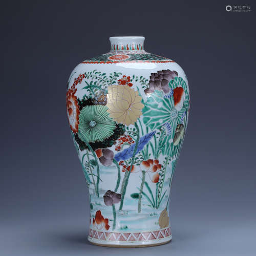 Kangxi of Qing Dynasty         Pink plum vase