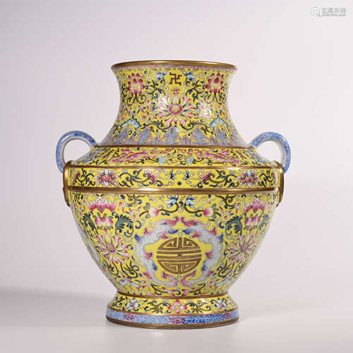 Qianlong of Qing Dynasty          Pastel bottle with two ears