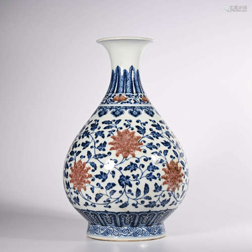 Yongzheng of Qing Dynasty       Blue and white glazed red jade pot spring vase