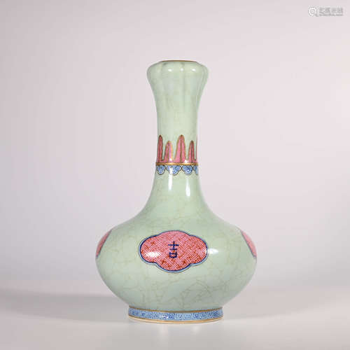 Yongzheng of Qing Dynasty       Pink garlic bottle