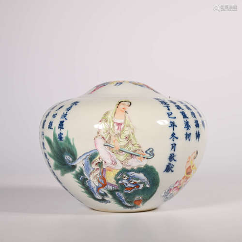 Qianlong of Qing Dynasty       Blue and white pastel jar