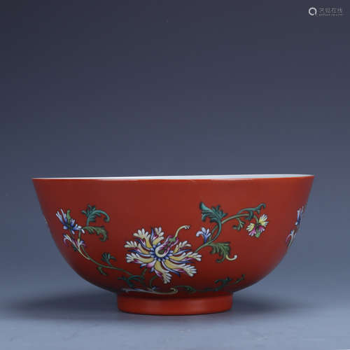 Yongzheng of Qing Dynasty       Red color bowl with lotus pattern