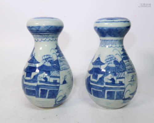 Chinese Export Blue & White Porcelain Shaker