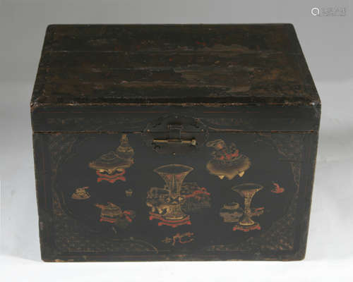 18th/19th C. Chinese Lacquer Trunk