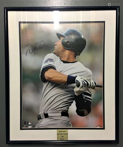 Autographed 16 x 20 Derek Jeter 