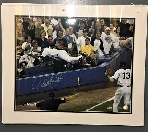 Autographed 16 x 20 Derek Jeter 