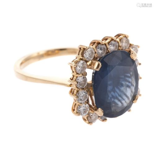 An 8.00 ct Sapphire & Diamond Ring in 14K