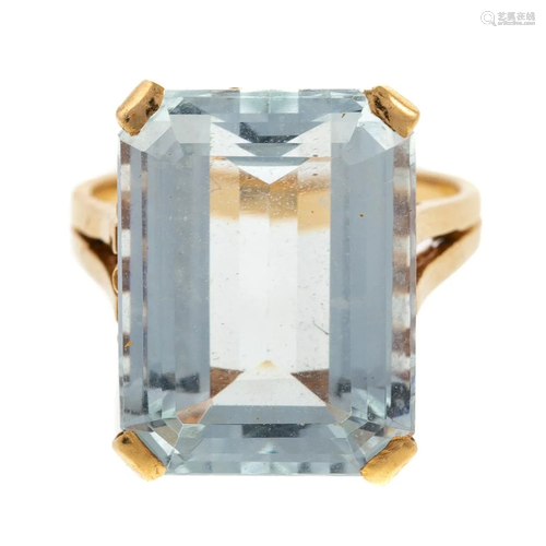 An Emerald Cut Aquamarine Ring in 14K