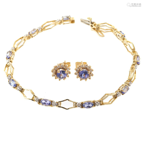 A Tanzanite Bracelet & Earrings in 14K Yellow Gold