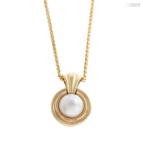 A 14K Mabe Pearl Pendant on a 14K Gold Chain