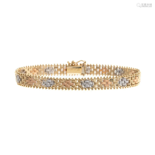 A 14K Tri-Color Gold Link Bracelet