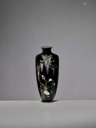 A Fine Cloisonné Enamel Vase I…