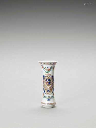A Chinese Style Porcelain Beak…