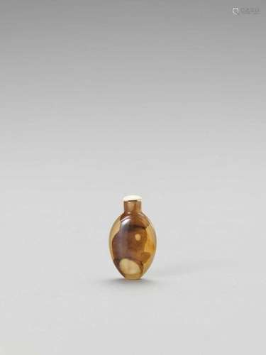 An Agate Ladies Snuff Bottle