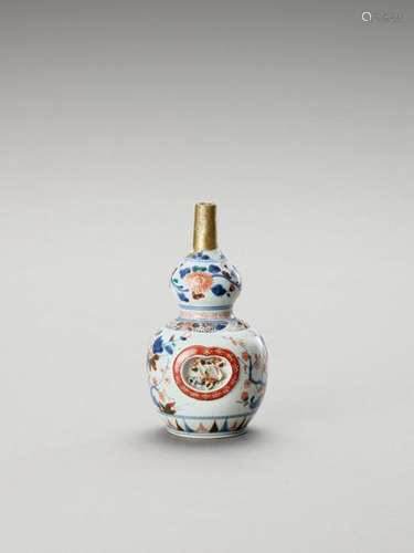 An Imari Porcelain Bottle Vase