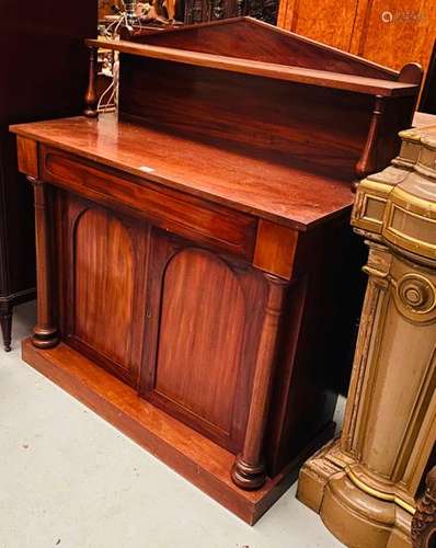 Dressoir