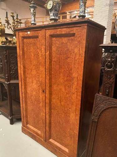 Armoire