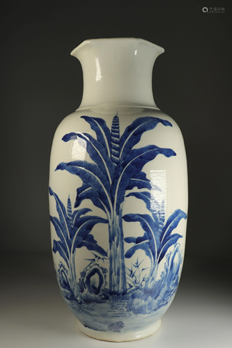 blanc-bleu artist's porcelain vase in the Wang Bu