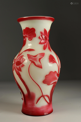 Peking overlay glass vase .China XIX-XXth.