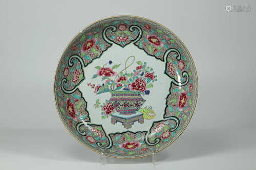 China - famille rose dish decorated with a Yongzheng