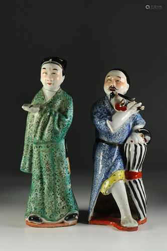 Two porcelain statuettes, early 20th century China.