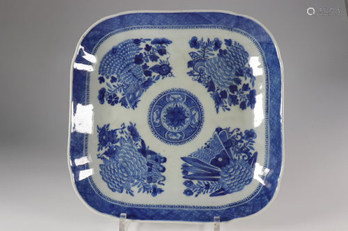 blanc-bleu porcelain dish from China export 