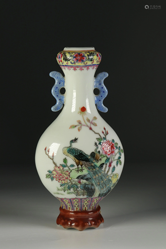 Porcelain wall vase, phoenix decoration. China republic