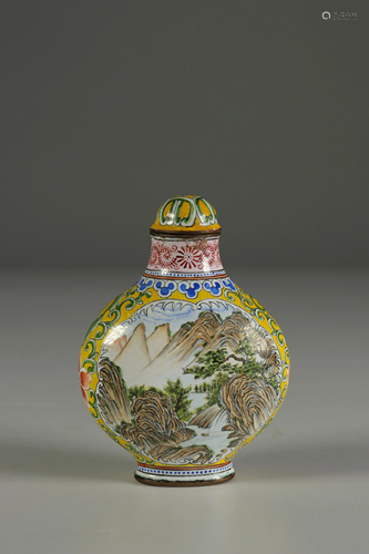 Pekin enamel snuff box, early 20th century China