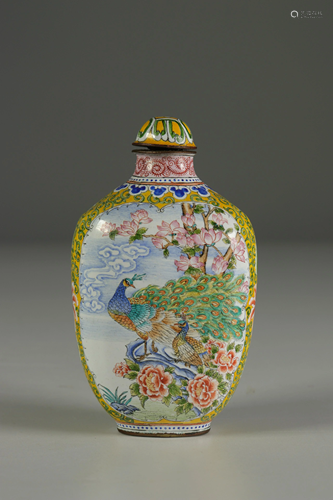 Pekin enamel snuff box, early 20th century China