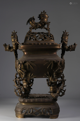 Large bronze perfume burner, South China Vietnam late