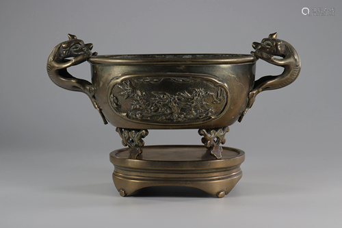 China bronze perfume burner decorated with dragons 19th