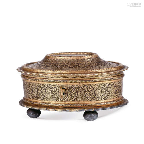 16世纪 草叶纹铁错金首饰盒