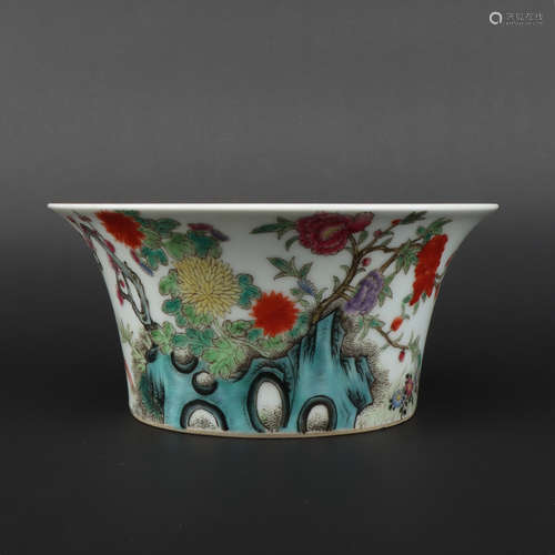 A famille-rose 'floral' bowl