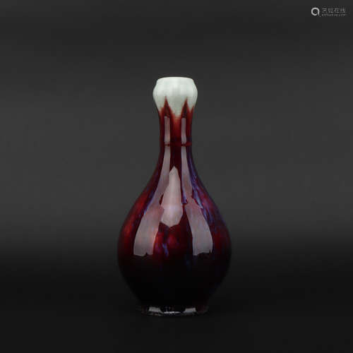 A flambe glazed garlic-head vase