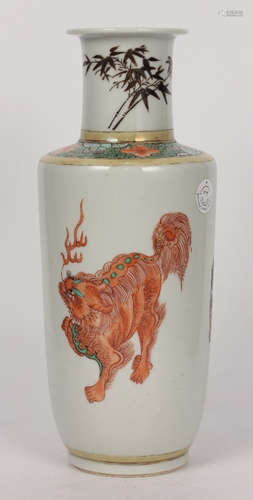 A SANCAI GLAZE VASE PAINTED WITH BEAST