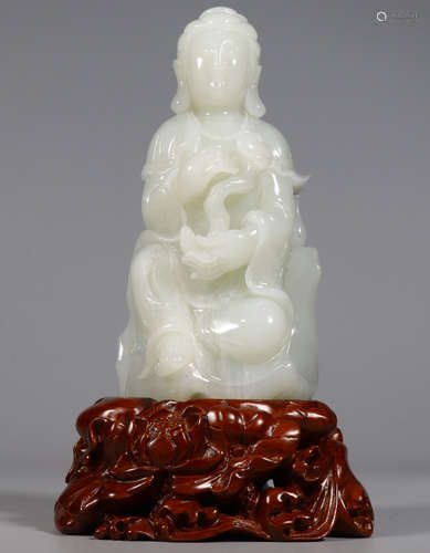 A HETIAN WHITE JADE CARVED GUANYIN BUDDHA